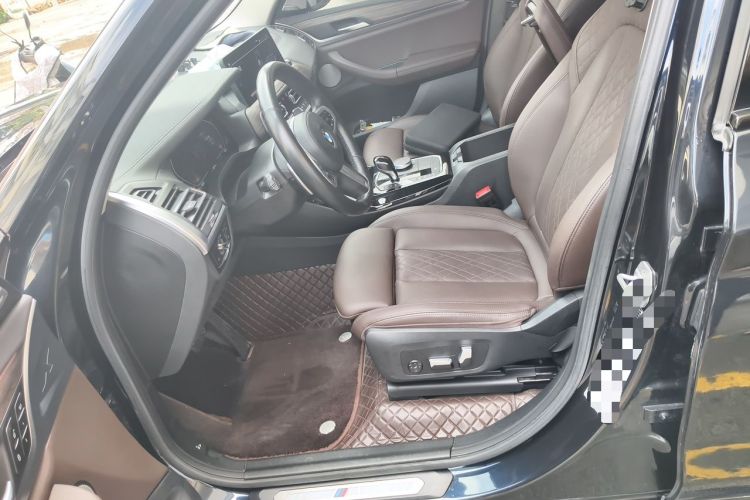 Used BMW X3 2022 Facelift xDrive30i Luxury Edition M Night Edition Package Left Front Seat