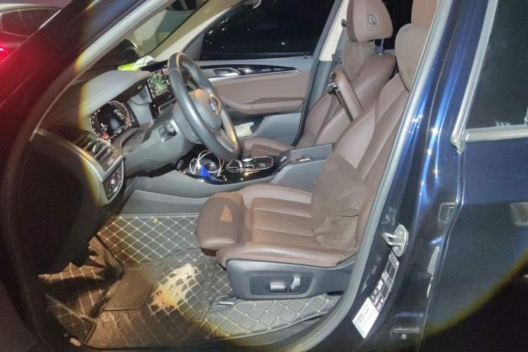 Used BMW X3 2022 xDrive25i M Sport Package Left Front Seat