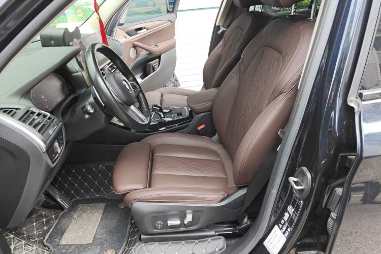 Used BMW X3 2022 xDrive30i Luxury Model M Night Sky Package Left Front Seat