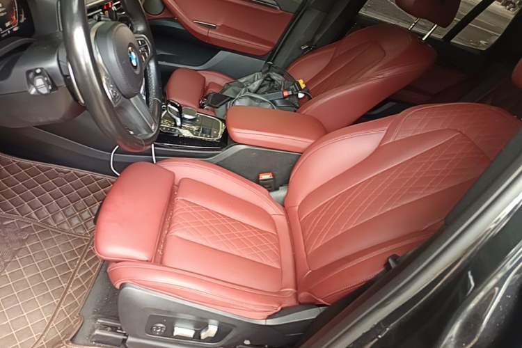 Used BMW X3 2022 Restyled xDrive30i Luxury Edition M Night Sky Package Left Front Seat