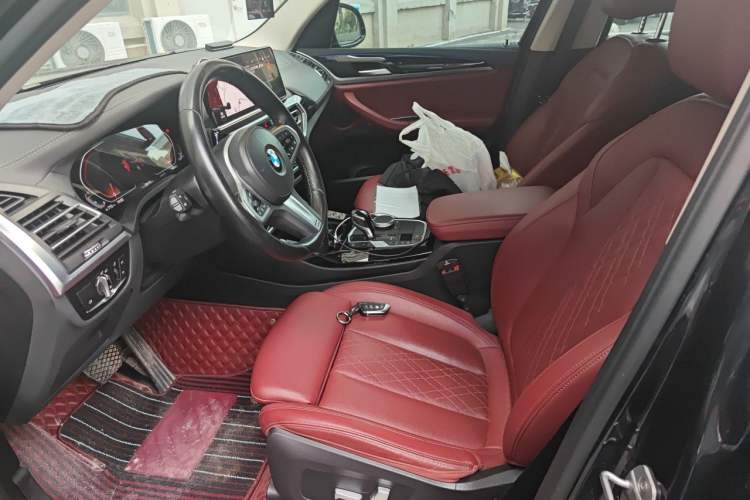 Used BMW X3 2022 xDrive25i M Sport Package Left Front Seat