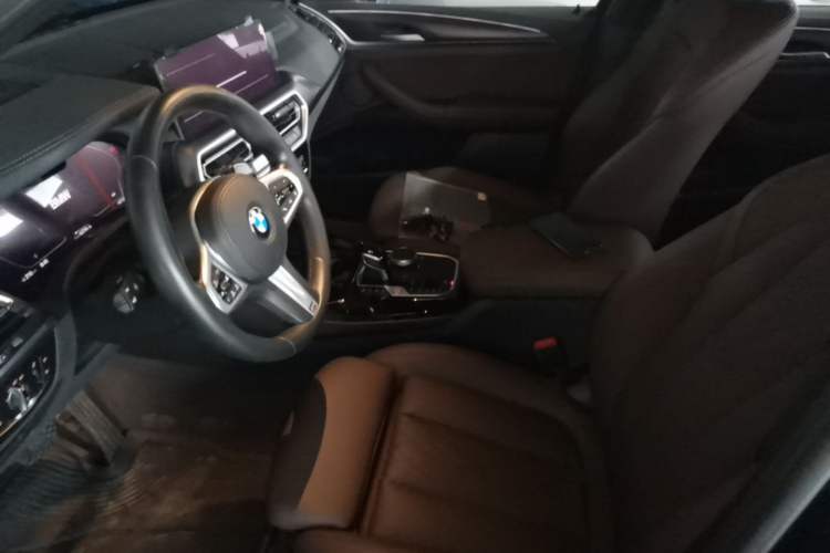 Used BMW X3 2022 Restyled xDrive30i Luxury Edition M Night Sky Package Left Front Seat
