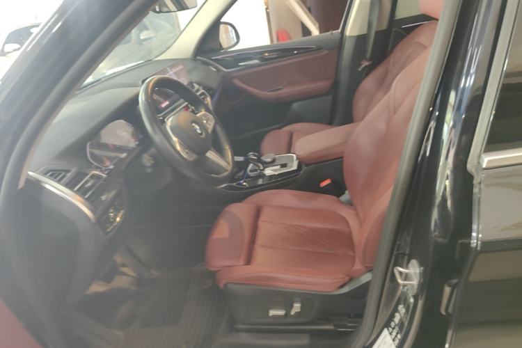 Used BMW X3 2022 Restyled xDrive25i M Sport Package Left Front Seat