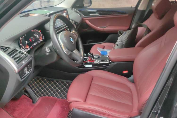 Used BMW X3 2022 Restyled xDrive25i M Sport Package Left Front Seat
