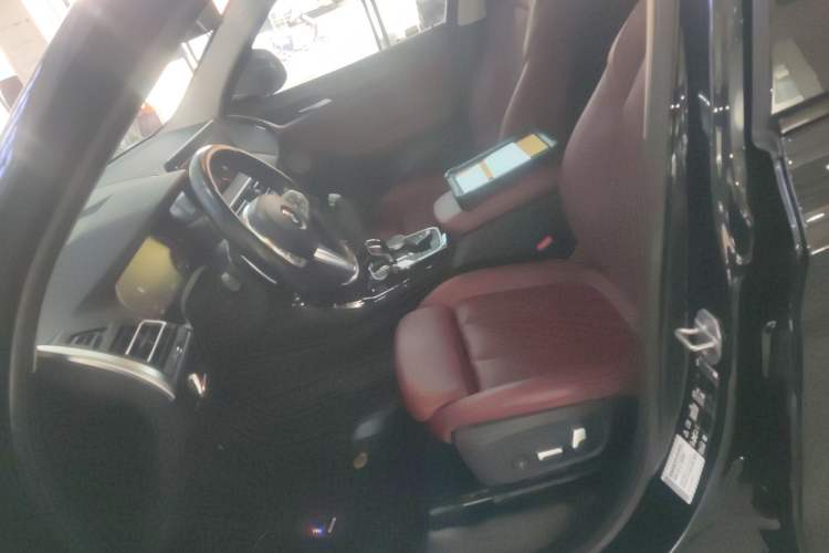 Used BMW X3 2022 Second Facelift xDrive30i Leading Edition M Night Sky Package Left Front Seat