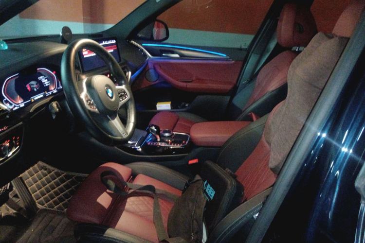 Used BMW X3 2022 Second Facelift xDrive30i Luxury Edition M Night Sky Package Left Front Seat