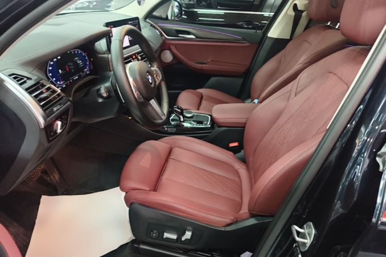 Used BMW X3 2022 Second Facelift xDrive30i Leading Edition M Night Sky Package Left Front Seat
