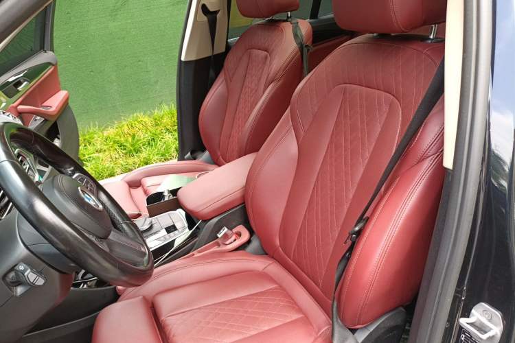 Used BMW X3 2022 Restyled xDrive25i M Sport Package Left Front Seat