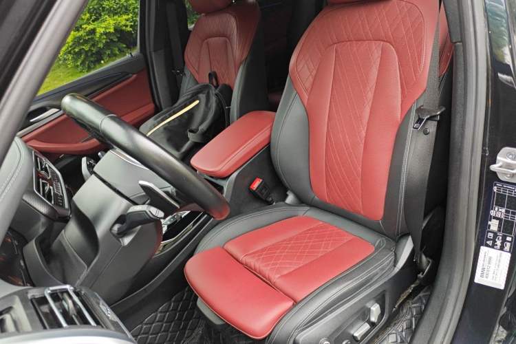 Used BMW X3 2022 xDrive30i Luxury Edition M Night Sky Package Left Front Seat