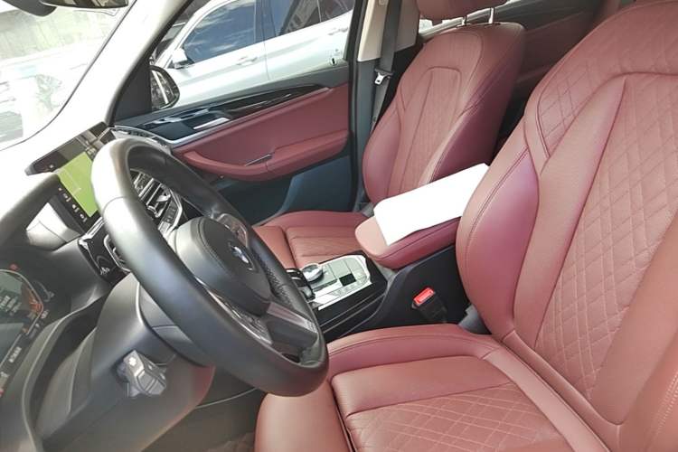Used BMW X3 2022 xDrive25i M Sport Package Left Front Seat