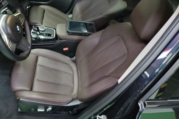 Used BMW X3 2022 Second Facelift xDrive30i Leading Edition M Night Sky Package Left Front Seat