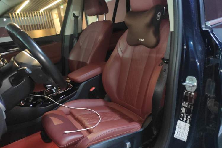 Used BMW X3 2022 Restyled xDrive25i M Sport Package Left Front Seat