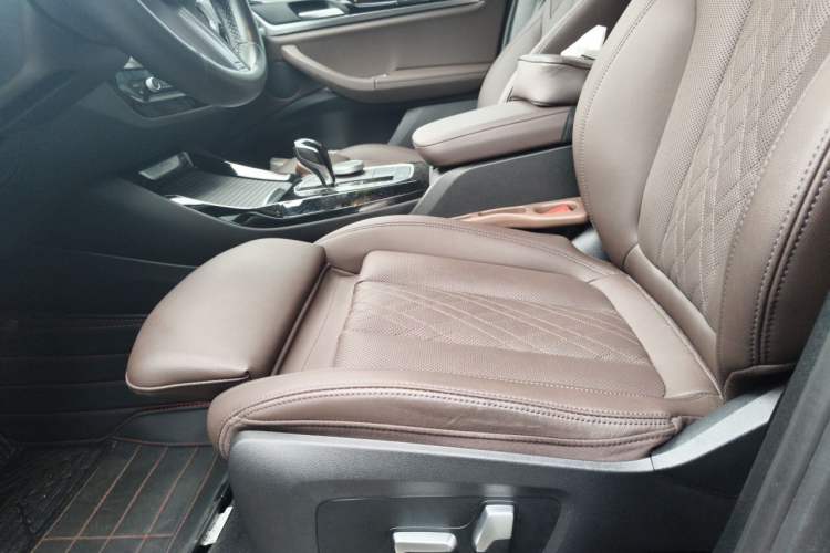 Used BMW X3 2022 xDrive25i M Sport Package Left Front Seat