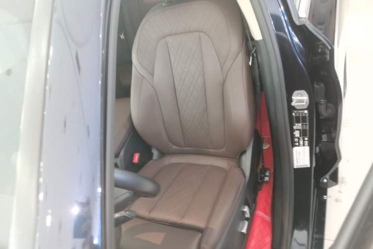 Used BMW X3 2022 xDrive25i M Sport Package Left Front Seat