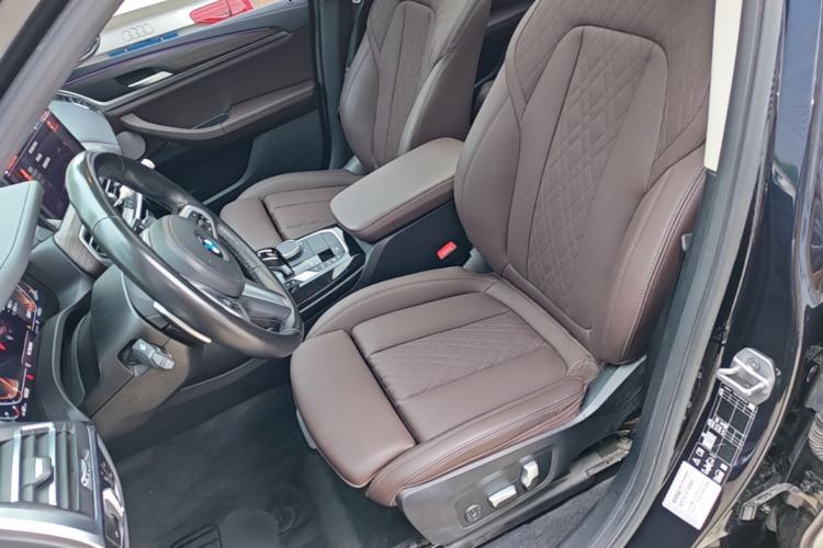 Used BMW X3 2022 Restyled xDrive30i Luxury Edition M Night Sky Package Left Front Seat