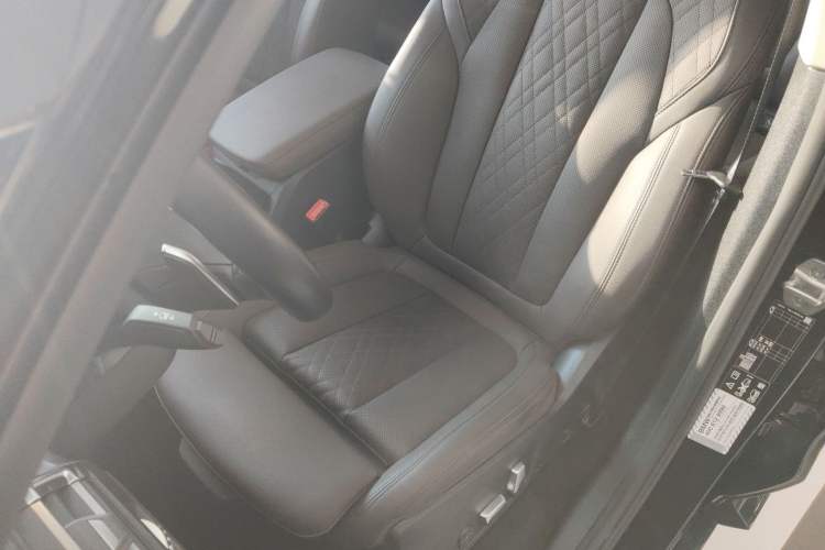 Used BMW X3 2022 Second Facelift xDrive30i Leading Edition M Night Sky Package Left Front Seat