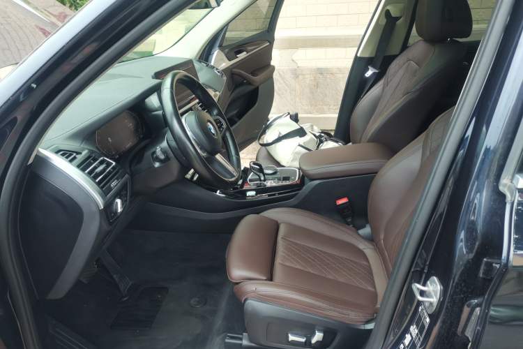Used BMW X3 2022 xDrive25i M Sport Package Left Front Seat