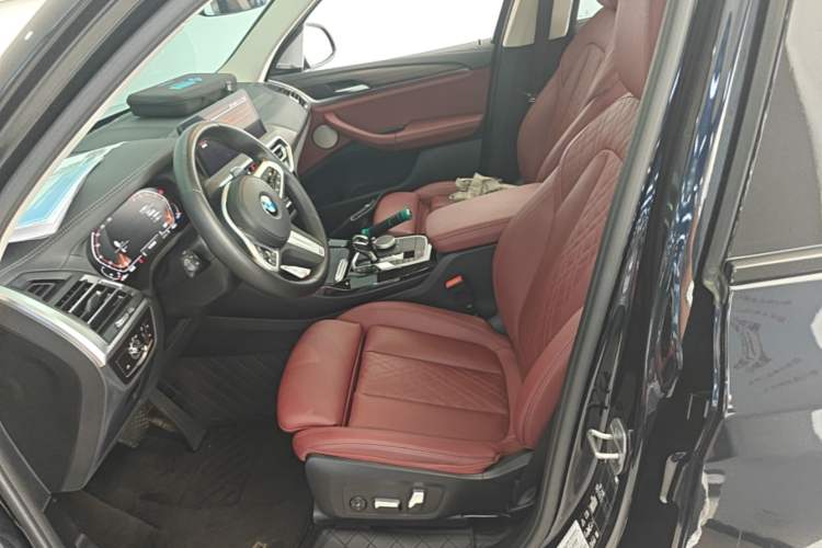 Used BMW X3 2022 Facelift xDrive30i Luxury Edition M Night Edition Package Left Front Seat