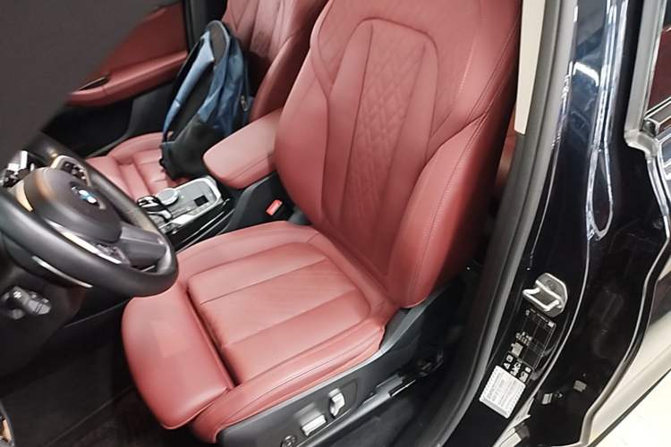 Used BMW X3 2022 Facelift xDrive30i Luxury Edition M Night Edition Package Left Front Seat
