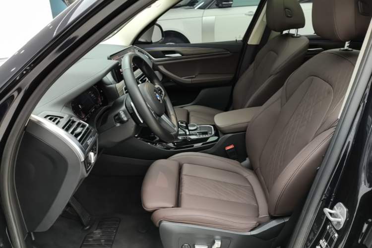 Used BMW X3 2022 xDrive30i Luxury Model M Night Sky Package Left Front Seat