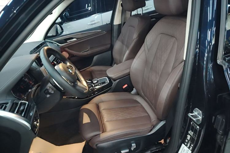 Used BMW X3 2022 xDrive30i Luxury Model M Night Sky Package Left Front Seat