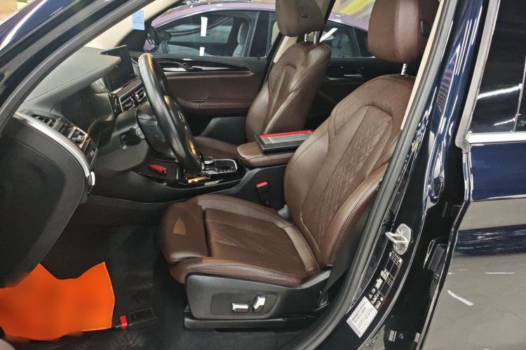 Used BMW X3 2022 Restyled xDrive25i M Sport Package Left Front Seat