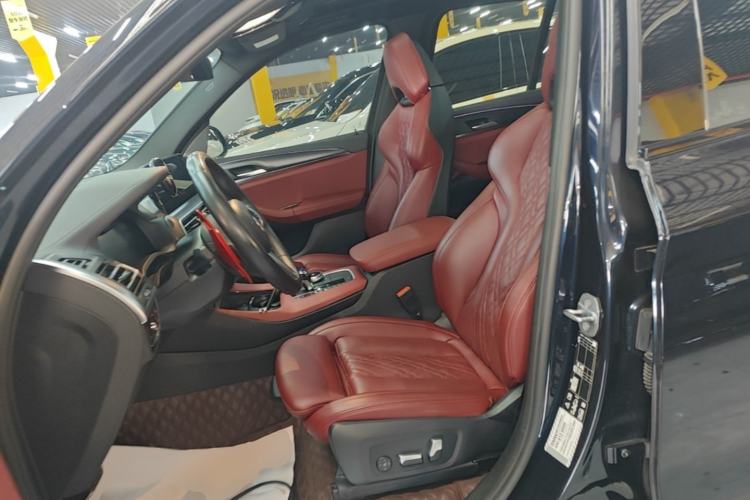 Used BMW X3 2022 Second Facelift xDrive30i Luxury Edition M Night Sky Package Left Front Seat