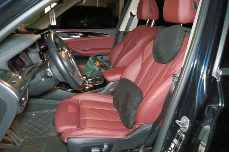 Used BMW X3 2022 Restyled xDrive25i M Sport Package Left Front Seat