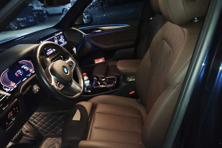 Used BMW X3 2022 Second Facelift xDrive30i Luxury Edition M Night Sky Package Left Front Seat