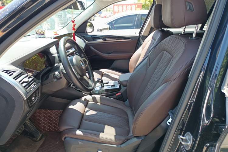 Used BMW X3 2022 xDrive25i M Sport Package Left Front Seat