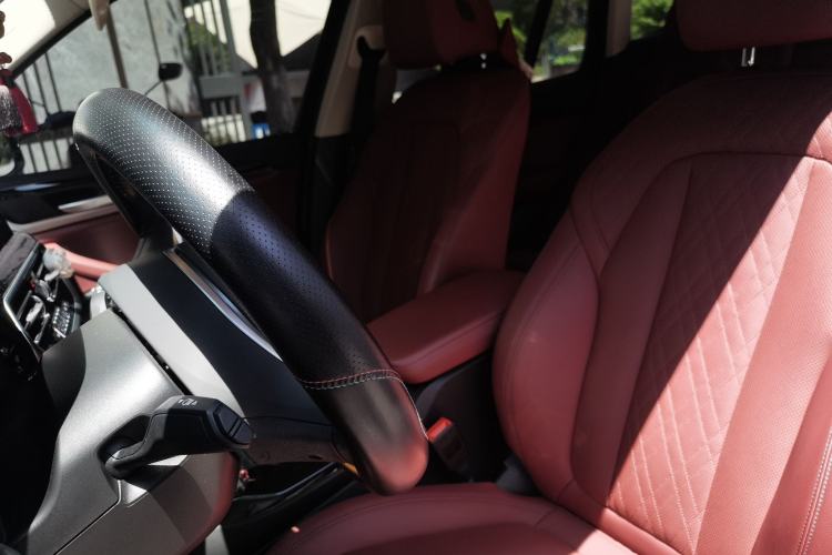 Used BMW X3 2022 xDrive25i M Sport Package Left Front Seat