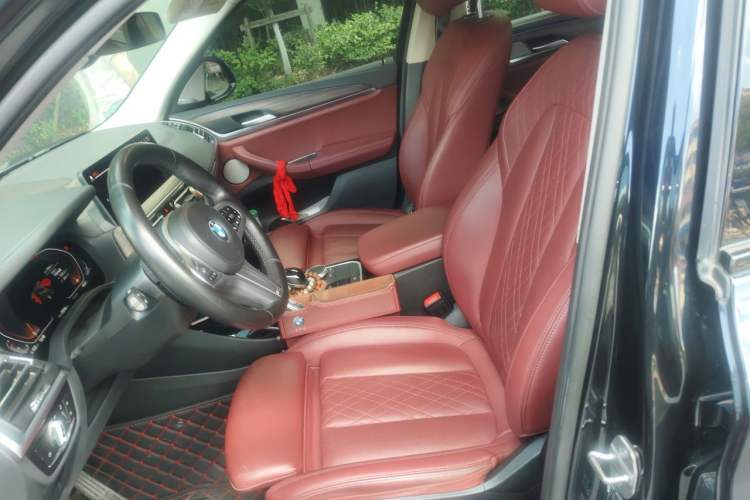 Used BMW X3 2022 Facelift xDrive30i Luxury Edition M Night Edition Package Left Front Seat