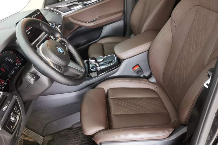 Used BMW X3 2022 Restyled xDrive25i M Sport Package Left Front Seat