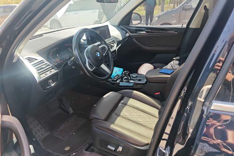 Used BMW X3 2022 xDrive25i M Sport Package Left Front Seat