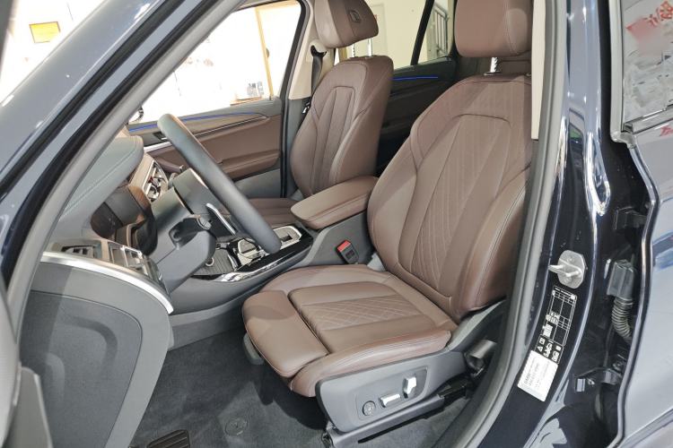 Used BMW X3 2022 Facelift xDrive30i Luxury Edition M Night Edition Package Left Front Seat