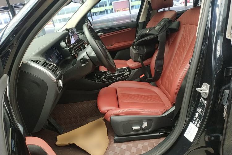 Used BMW X3 2022 Restyled xDrive25i M Sport Package Left Front Seat