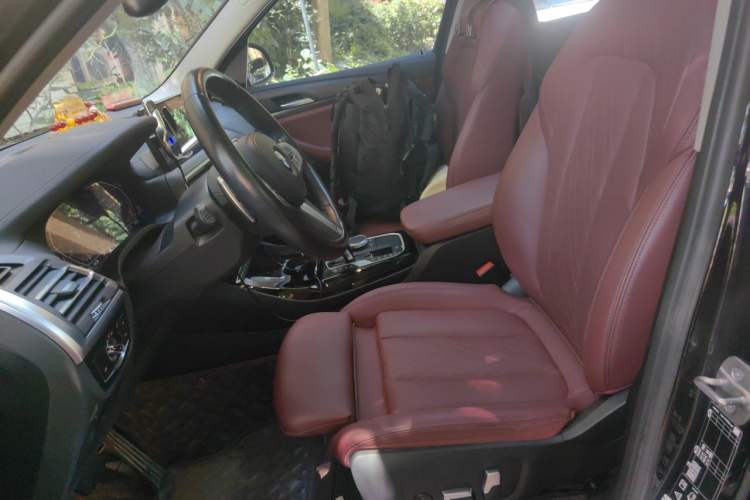 Used BMW X3 2022 Facelift xDrive30i Luxury Edition M Night Edition Package Left Front Seat