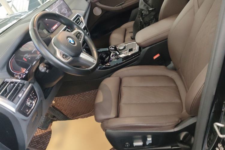 Used BMW X3 2022 Facelift xDrive30i Luxury Edition M Night Edition Package Left Front Seat