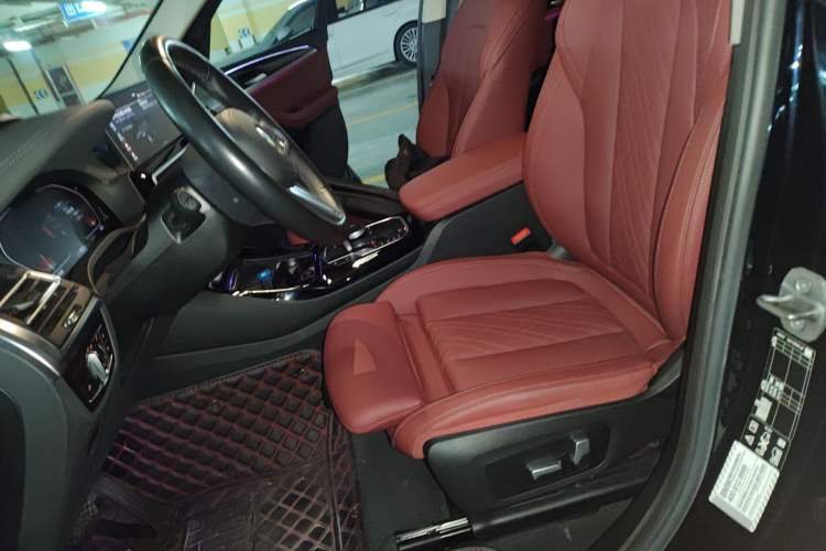 Used BMW X3 2022 xDrive25i M Sport Package Left Front Seat