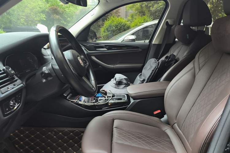Used BMW X3 2022 xDrive25i M Sport Package Left Front Seat