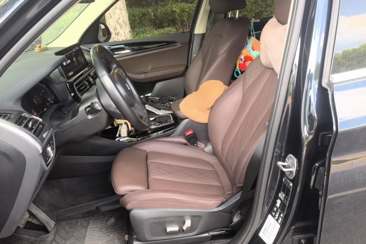 Used BMW X3 2022 Restyled xDrive25i M Sport Package Left Front Seat