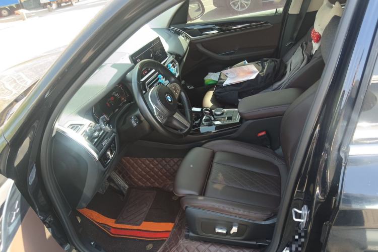 Used BMW X3 2022 Restyled xDrive25i M Sport Package Left Front Seat