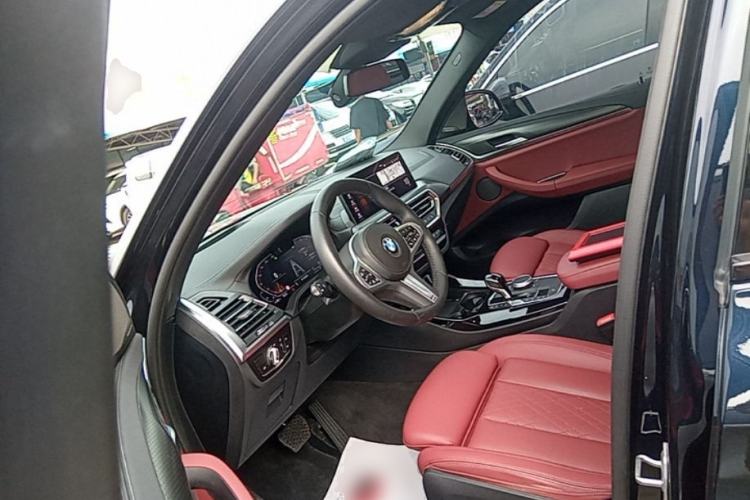 Used BMW X3 2022 Restyled xDrive30i Luxury Edition M Night Sky Package Left Front Seat