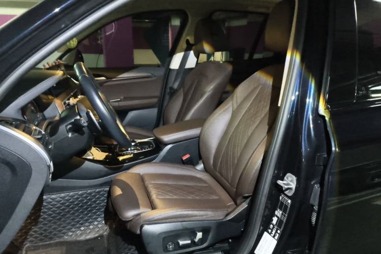 Used BMW X3 2022 Facelift xDrive30i Luxury Edition M Night Edition Package Left Front Seat