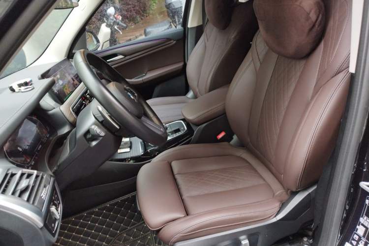 Used BMW X3 2022 Facelift xDrive30i Luxury Edition M Night Edition Package Left Front Seat