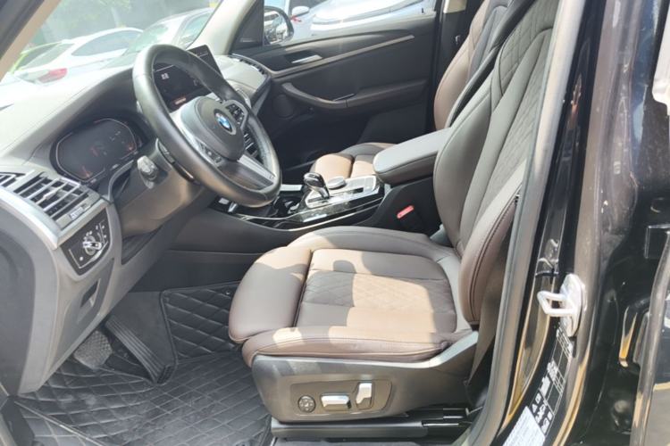 Used BMW X3 2022 xDrive30i Luxury Edition M Night Sky Package Left Front Seat