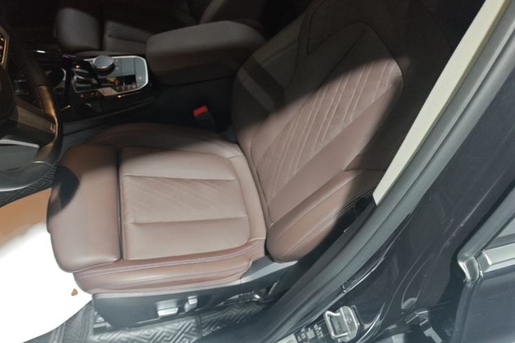 Used BMW X3 2022 Restyled xDrive25i M Sport Package Left Front Seat