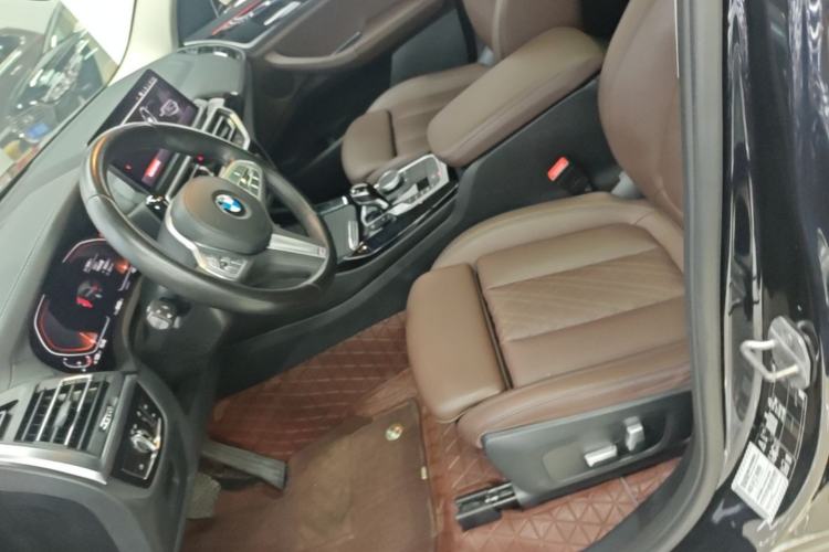Used BMW X3 2022 Restyled xDrive25i M Sport Package Left Front Seat