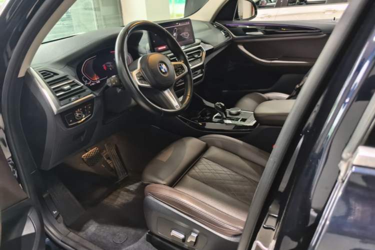 Used BMW X3 2022 xDrive25i M Sport Package Left Front Seat