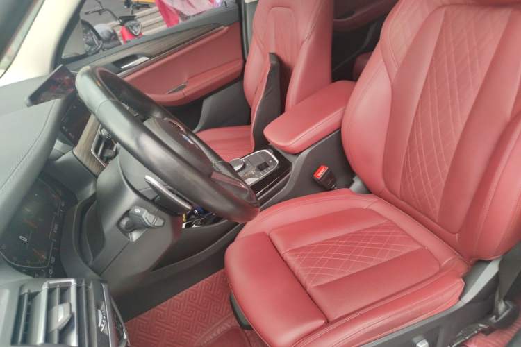 Used BMW X3 2022 Facelift xDrive30i Luxury Edition M Night Edition Package Left Front Seat